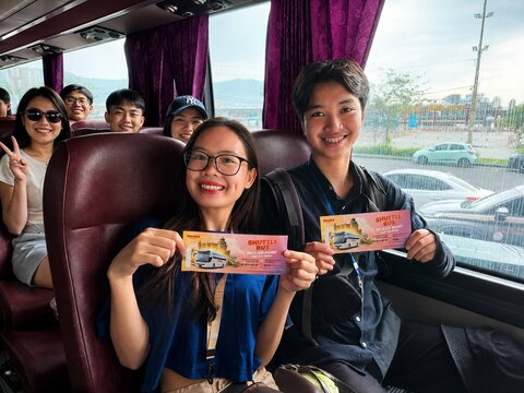 Khách chơi Bà Nà được đi xe bus miễn phí từ Đà Nẵng